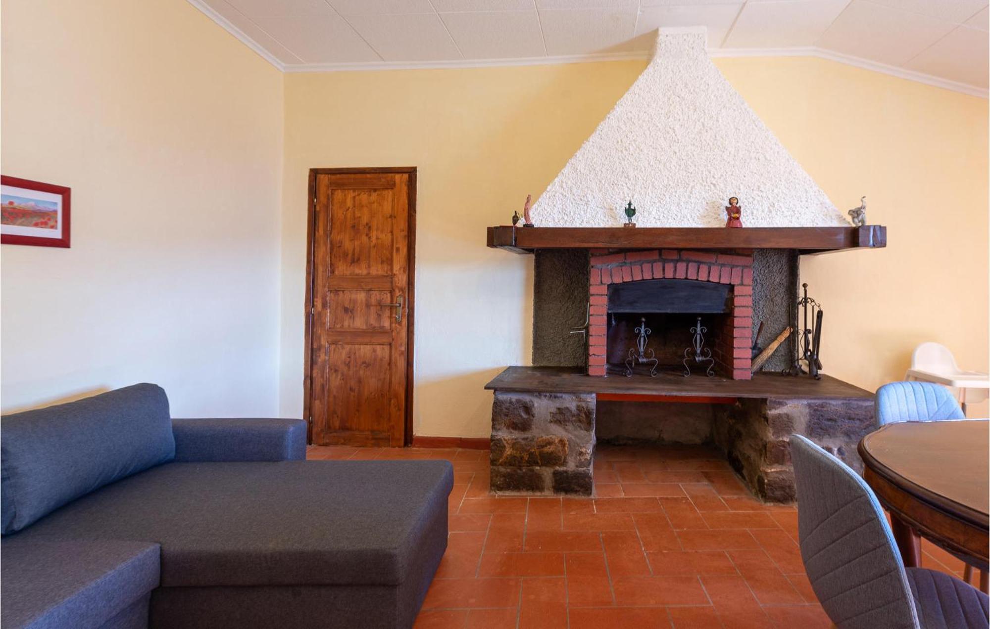 Cozy Home In Massa Marittima Gr With Kitchen Exteriör bild